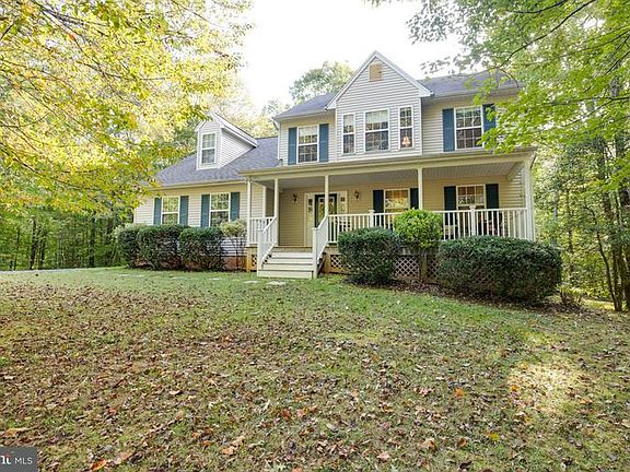3rd image of 19312 Old Village Ct