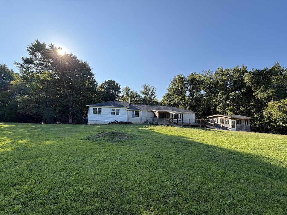 1st image of 3662 Lake Rd