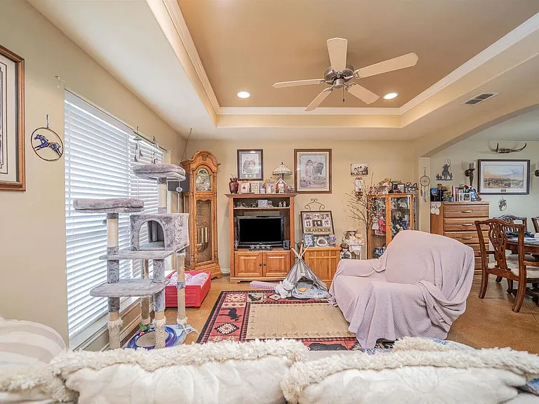 271 Lawrence Rd #B — Photo 9