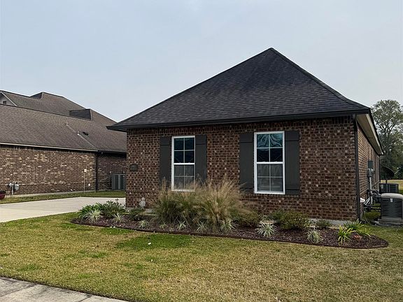 3rd image of 59835 Avery James Dr