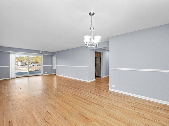 2nd image of 5400 Astor Ln APT 117
