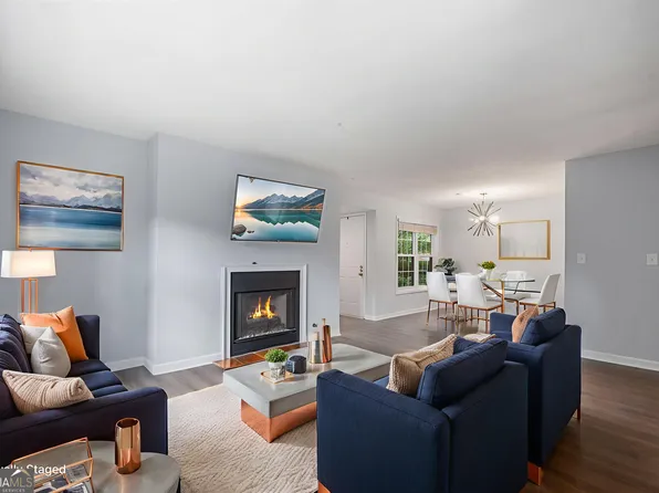 104 Glenleaf Dr, Peachtree Corners, GA 30092