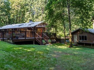 853 Bradley Dyne Rd, North Saanich, BC V8L5H1