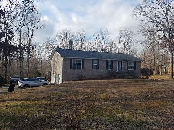 2nd image of 822 Oakland Dr