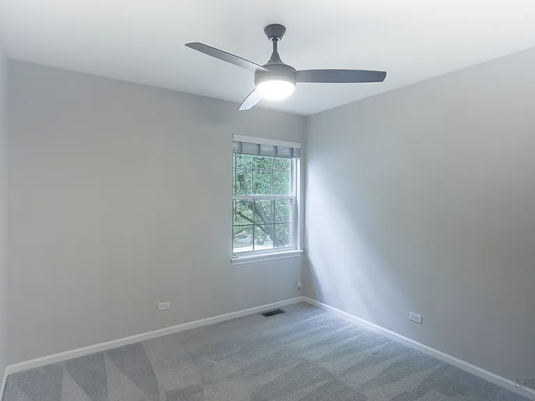 2436 Madiera Ln — Photo 15
