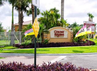5826 Monterra Club Dr, Lake Worth, FL 33463