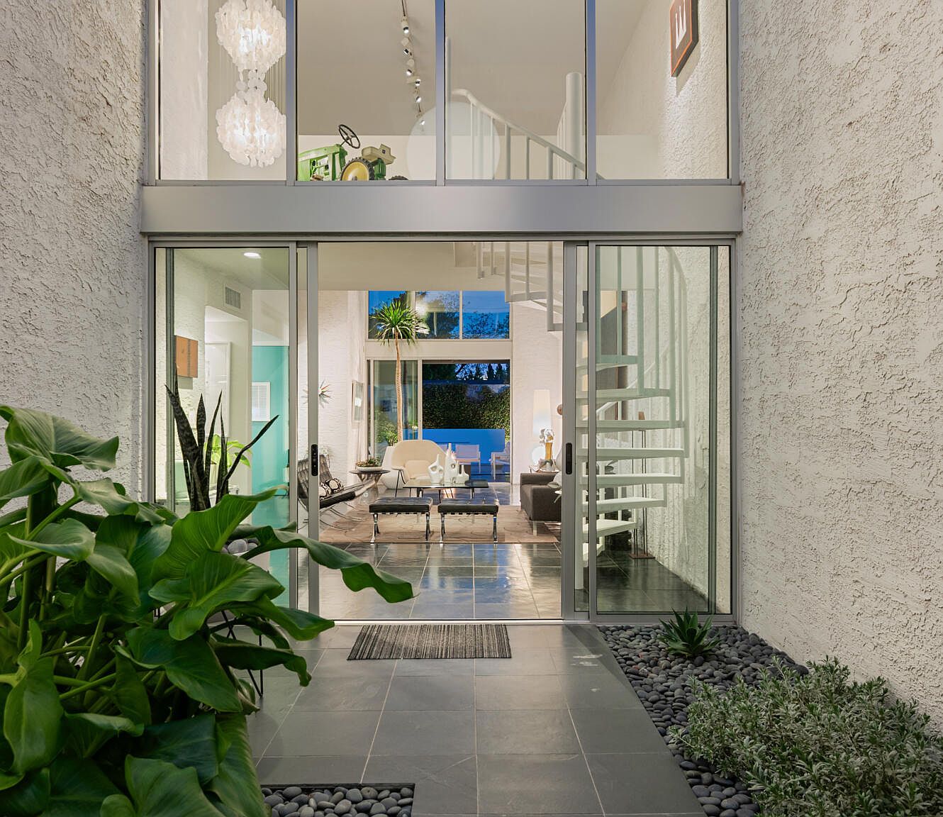 4670 N 40th Street, Phoenix, AZ 85018 | Zillow