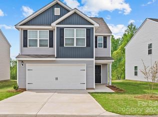 2016 Transatlantic Ave, Charlotte, NC 28215