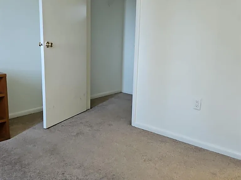 909 Ravens Crest Dr — Photo 26