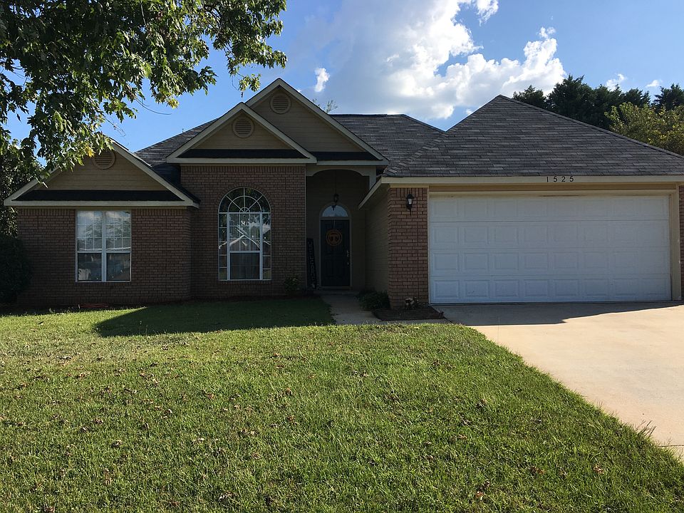 1st image of 1525 Sweetwater Dr