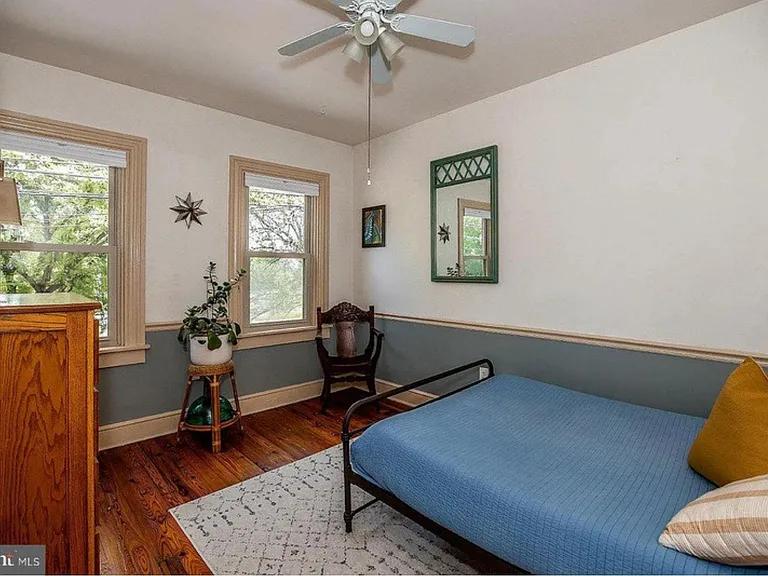 234 E Lemon St — Photo 16