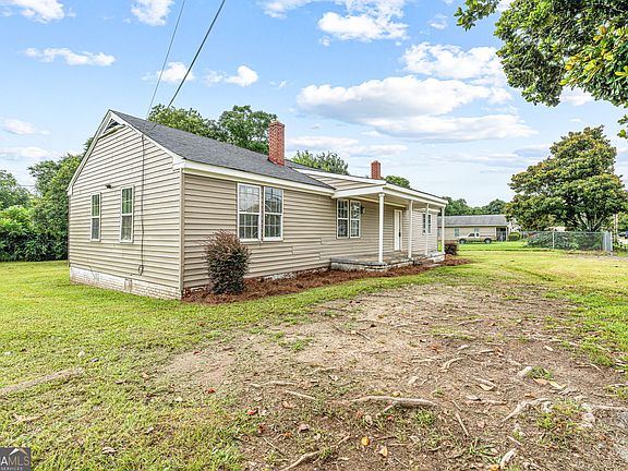 2nd image of 118 Orchard Way