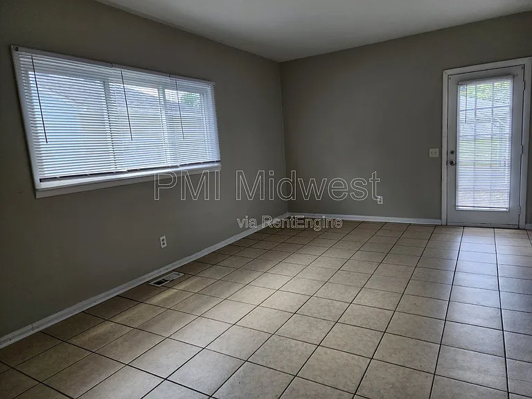 354 S Biltmore Ave — Photo 9