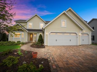 N57W24667 Nighthawk Ct, Sussex, WI 53089