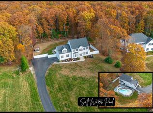 52 Cherry Tree Ln, Groton, MA 01450