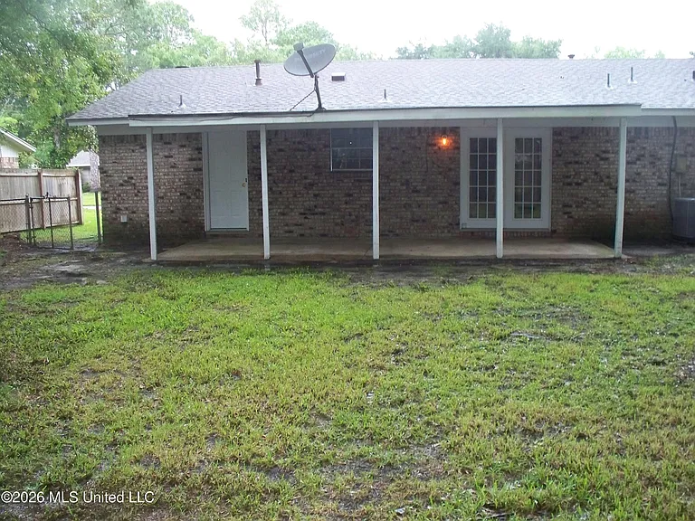 2712 Connor Dr — Photo 33