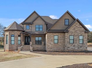 174 Isom Dr, Cherokee, AL 35616