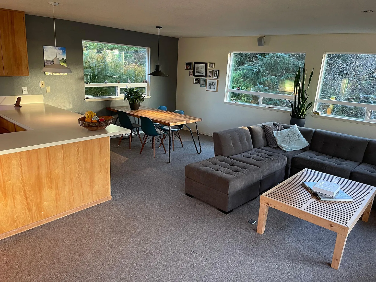 5 bed, 2544 sqft, $3,400 — Photo 3