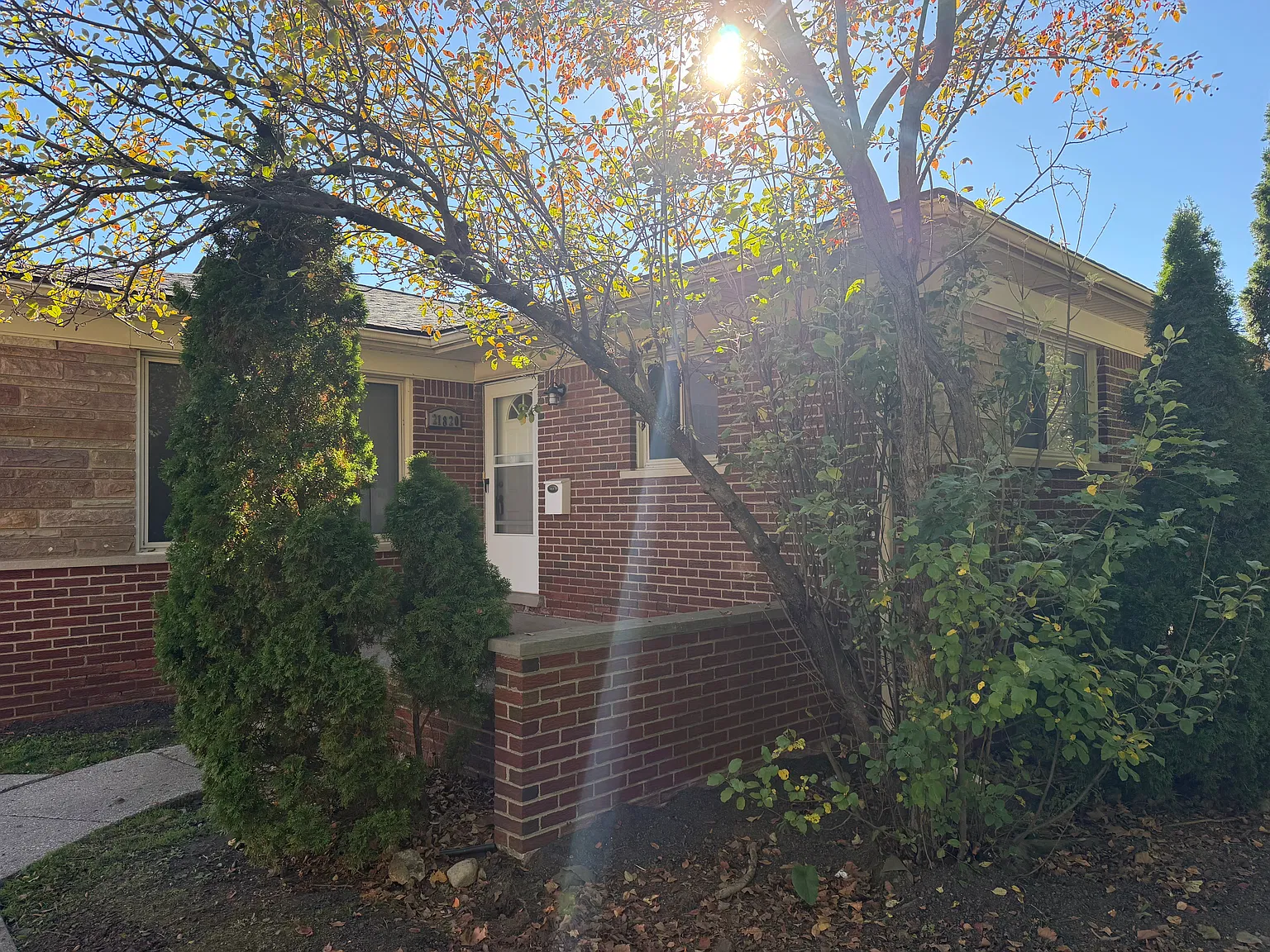 4 bed, 1514 sqft, $2,350 — Photo 2