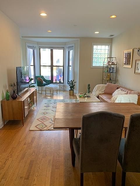 1st image of 3178 N Broadway St #201
