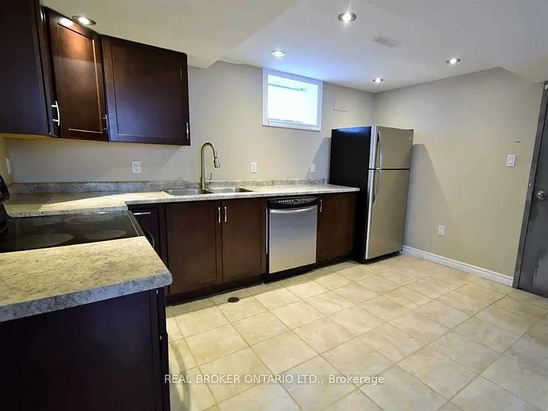 1 Vine St #BASEMENT — Photo 3