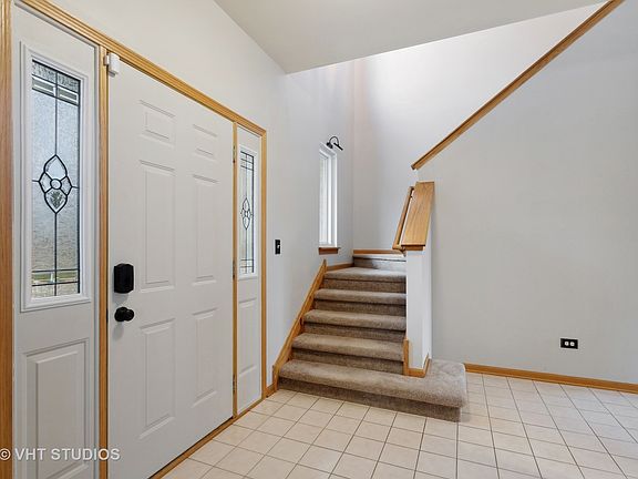 3rd image of 1125 Four Seasons Ln