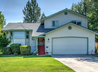1828 NE Curtis Dr, Bend, OR 97701
