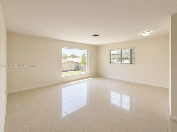 1904 SW 2nd St, Fort Lauderdale, FL