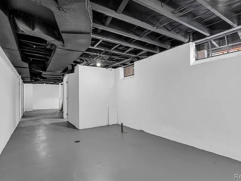 4000 Tyler St — Photo 26