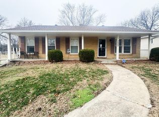 7522 N Virginia Ave, Gladstone, MO 64118