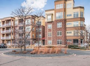 2550 38th Ave NE UNIT 408, Saint Anthony, MN 55421