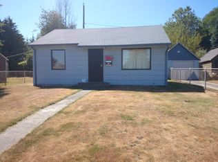 9833 34th Ave SW, Seattle, WA 98126