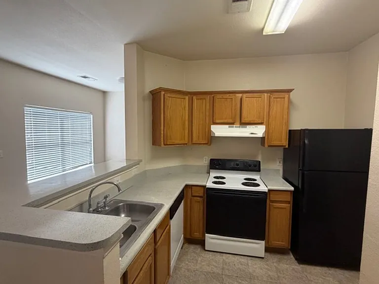 Stonebriar Village — Photo 27