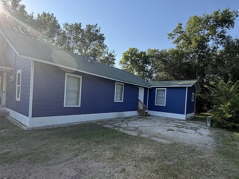 711 Jefferson St — Photo 3