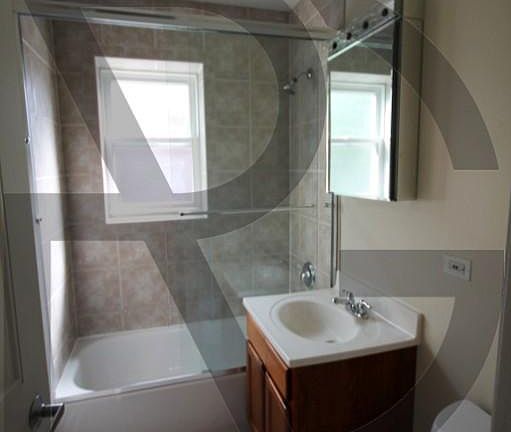 5th image of 3244 N Clifton Ave #3254E2