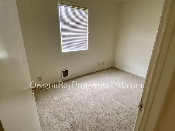 5th image of 920 Winchester Ave #6