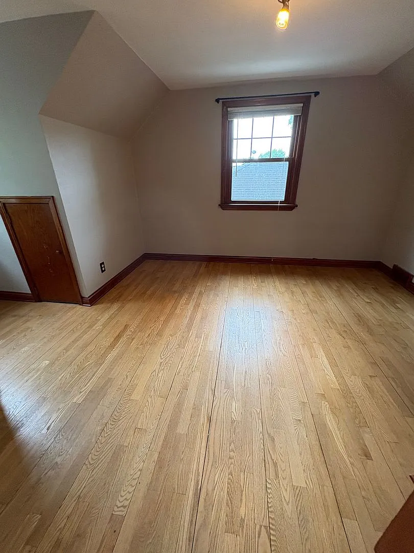 3 Bedroom Single-Family Home Near UW-La Crosse with Garage, Central Air — Photo 3