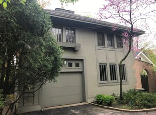 1315 1/2 Forest Ave, Evanston, IL 60201