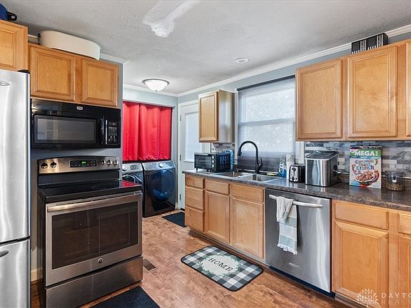 5th image of 1834 Wilshire Dr