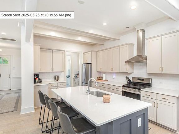 5th image of 1204 Louise Ave