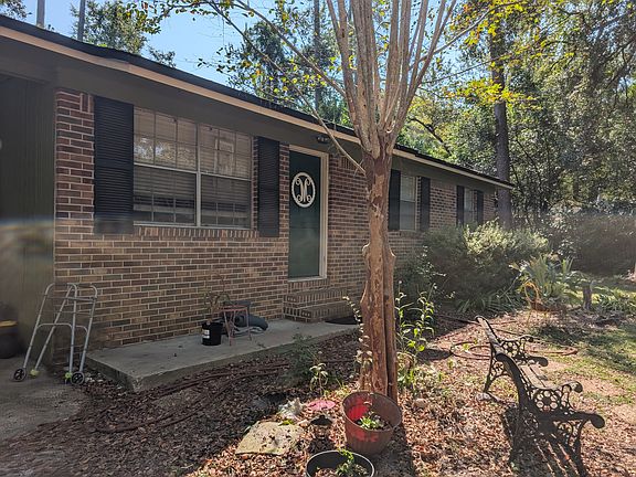 3rd image of 8511 Forest Wood Dr