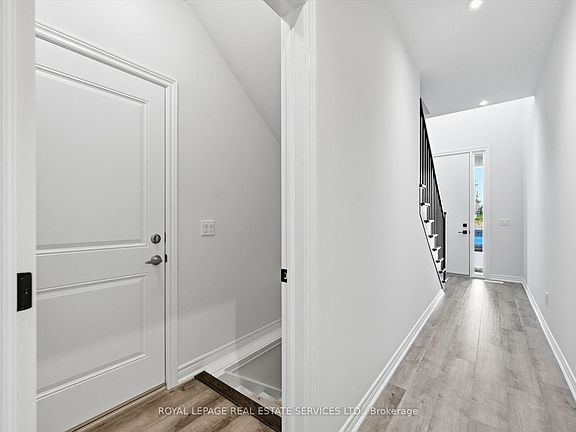 4th image of 74 Valley Trail Pl