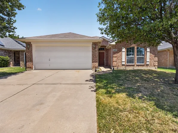 9612 Linton Dr, Fort Worth, TX 76108