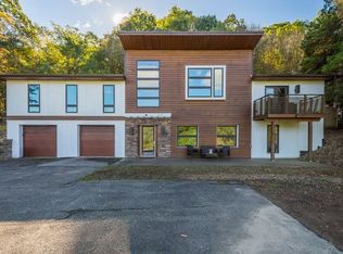 1645 Pegher Ln, Sewickley, PA 15143