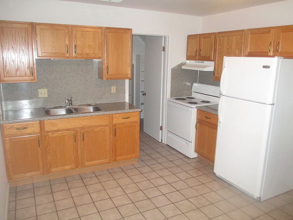 2nd image of 905 Grant St