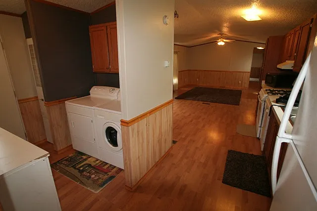 2732 Donna Ave — Photo 5
