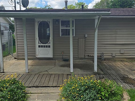 4th image of 322 Concord Ave