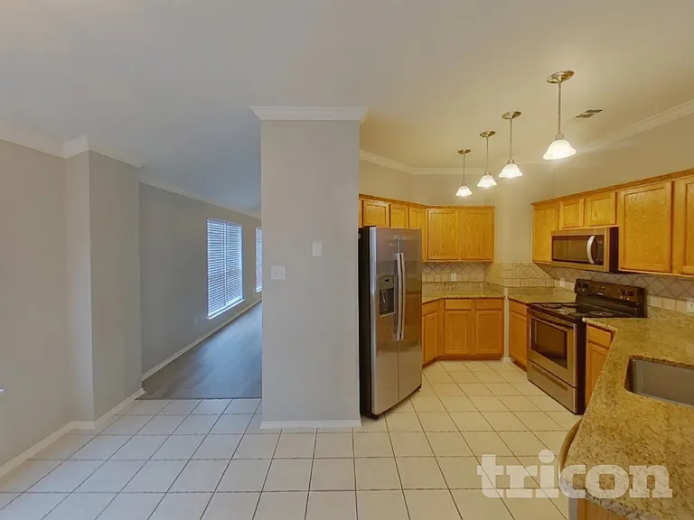 716 Sequoia Dr — Photo 7