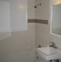 5th image of 503 W 86th Ter
