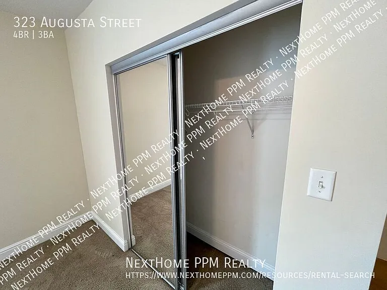 323 Augusta St — Photo 18